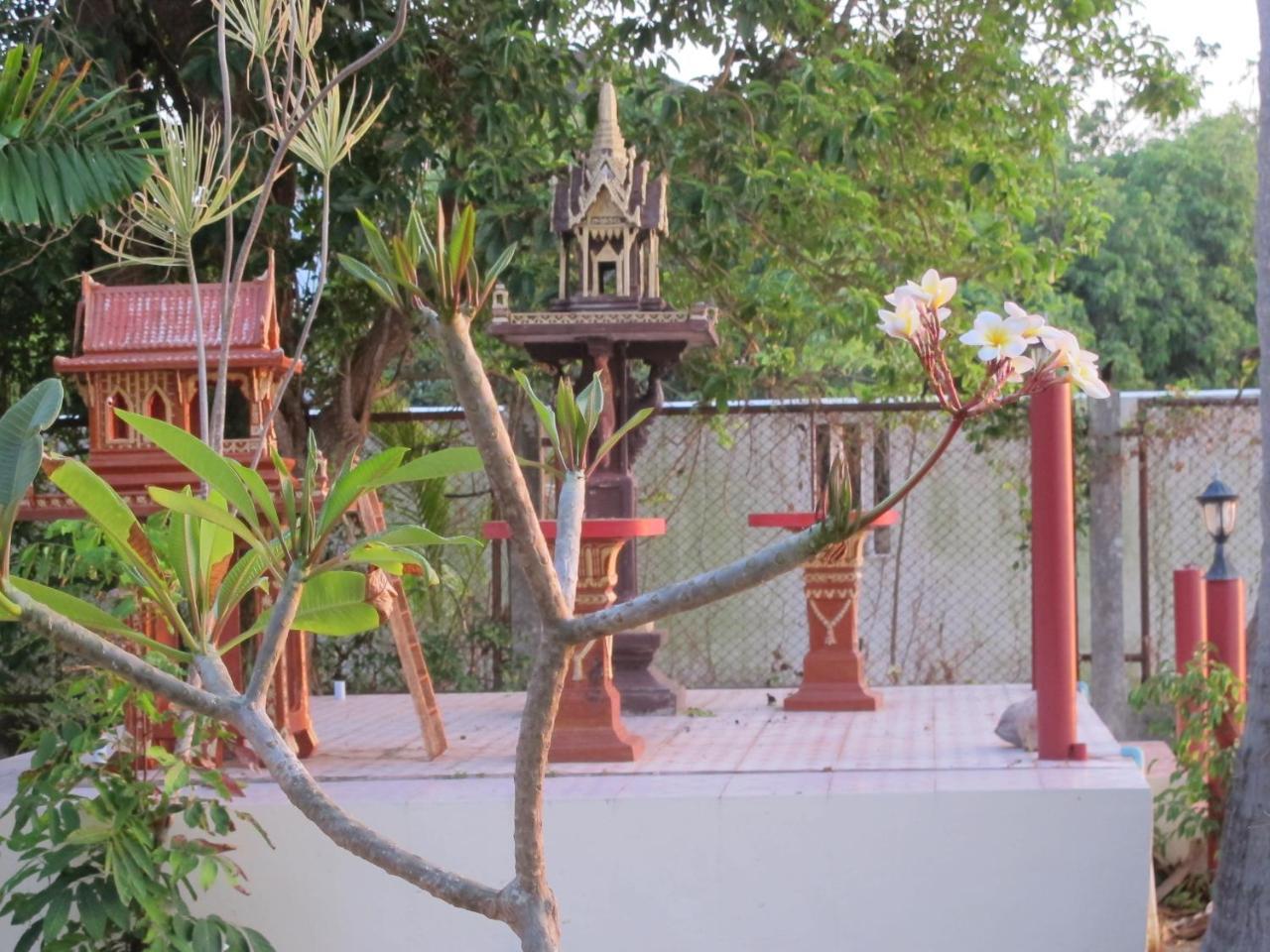 Villa Miracle Rawai Exterior photo