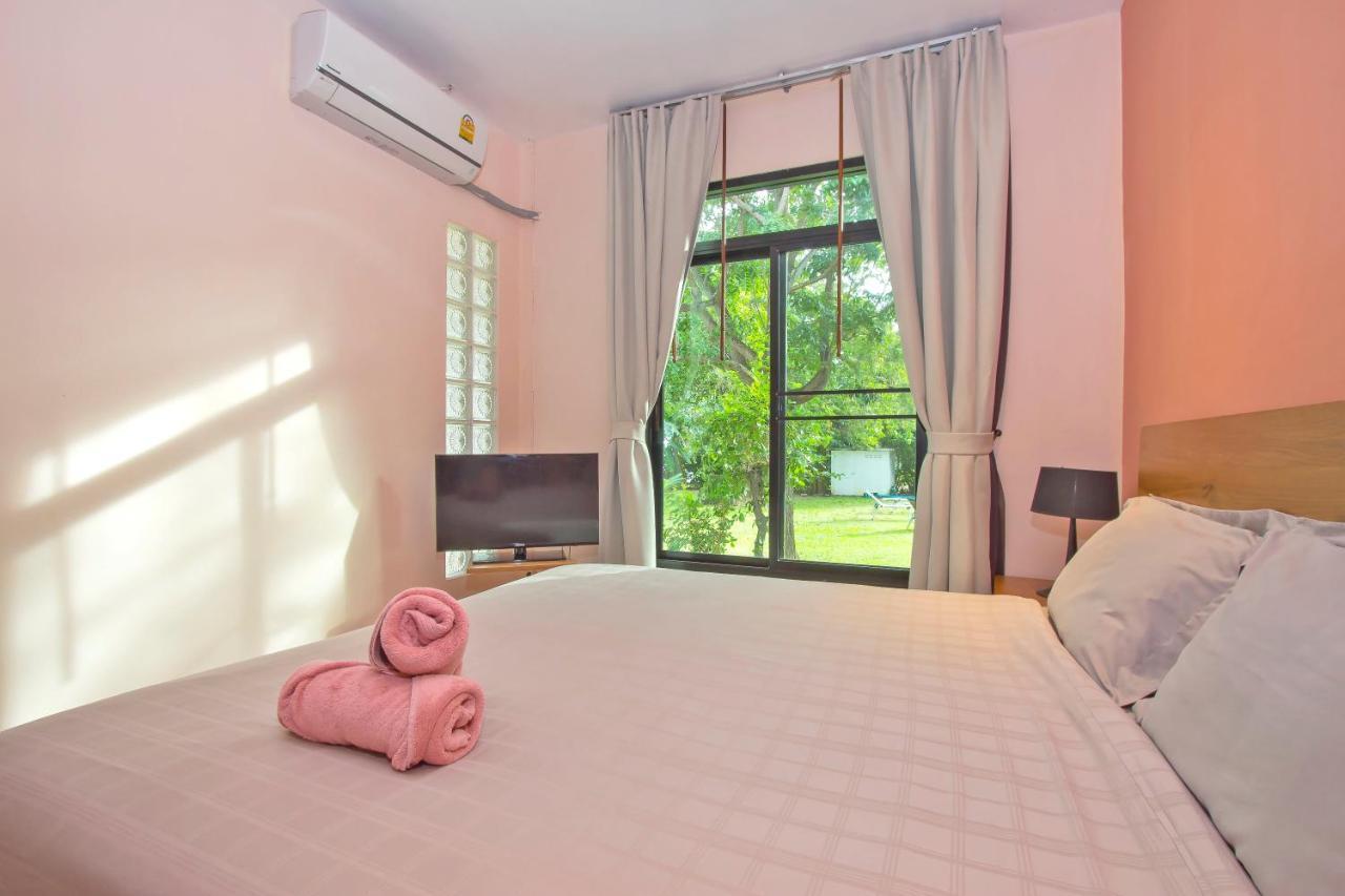 Villa Miracle Rawai Exterior photo