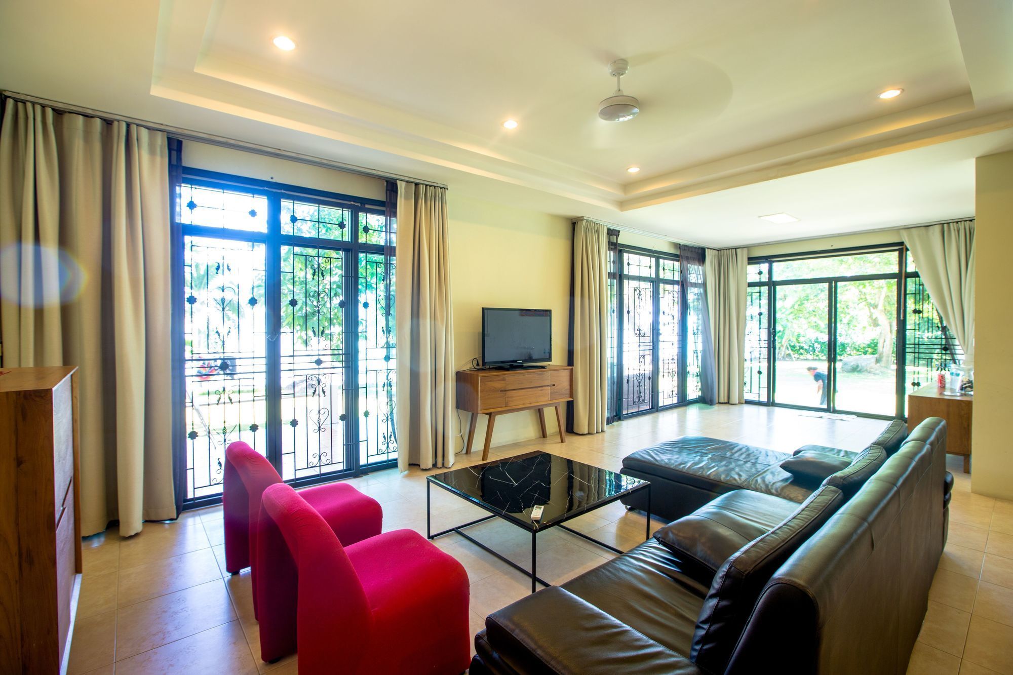 Villa Miracle Rawai Exterior photo